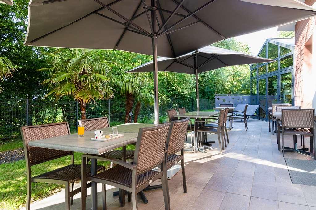 The Originals Boutique Hotel Restaurant Saint James, Montaigu-Vendee Buitenkant foto