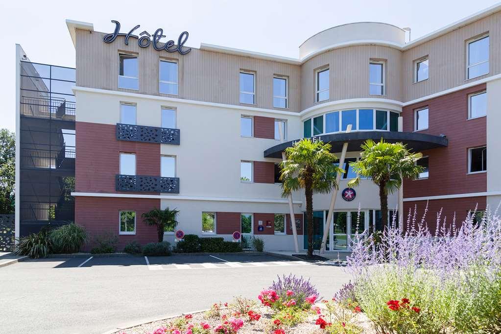 The Originals Boutique Hotel Restaurant Saint James, Montaigu-Vendee Buitenkant foto