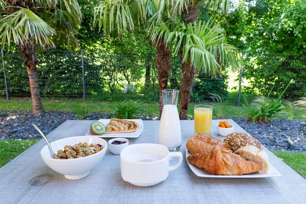 The Originals Boutique Hotel Restaurant Saint James, Montaigu-Vendee Voorzieningen foto