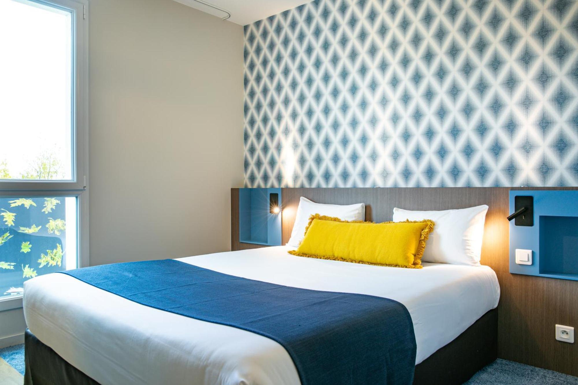 The Originals Boutique Hotel Restaurant Saint James, Montaigu-Vendee Buitenkant foto