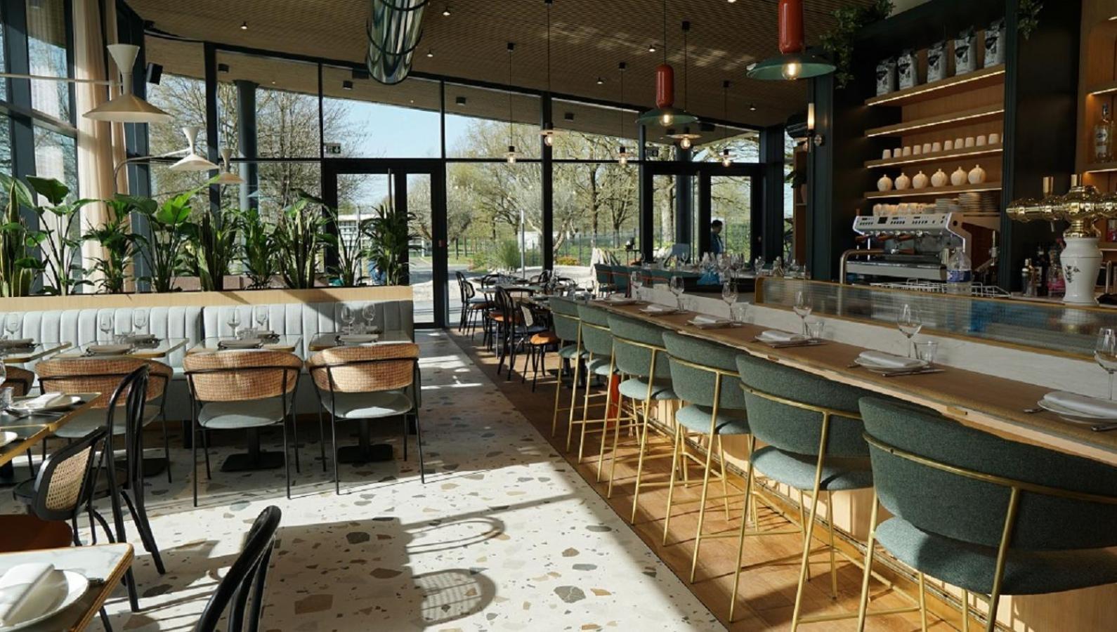 The Originals Boutique Hotel Restaurant Saint James, Montaigu-Vendee Buitenkant foto