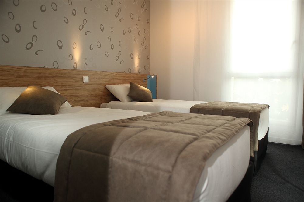 The Originals Boutique Hotel Restaurant Saint James, Montaigu-Vendee Buitenkant foto